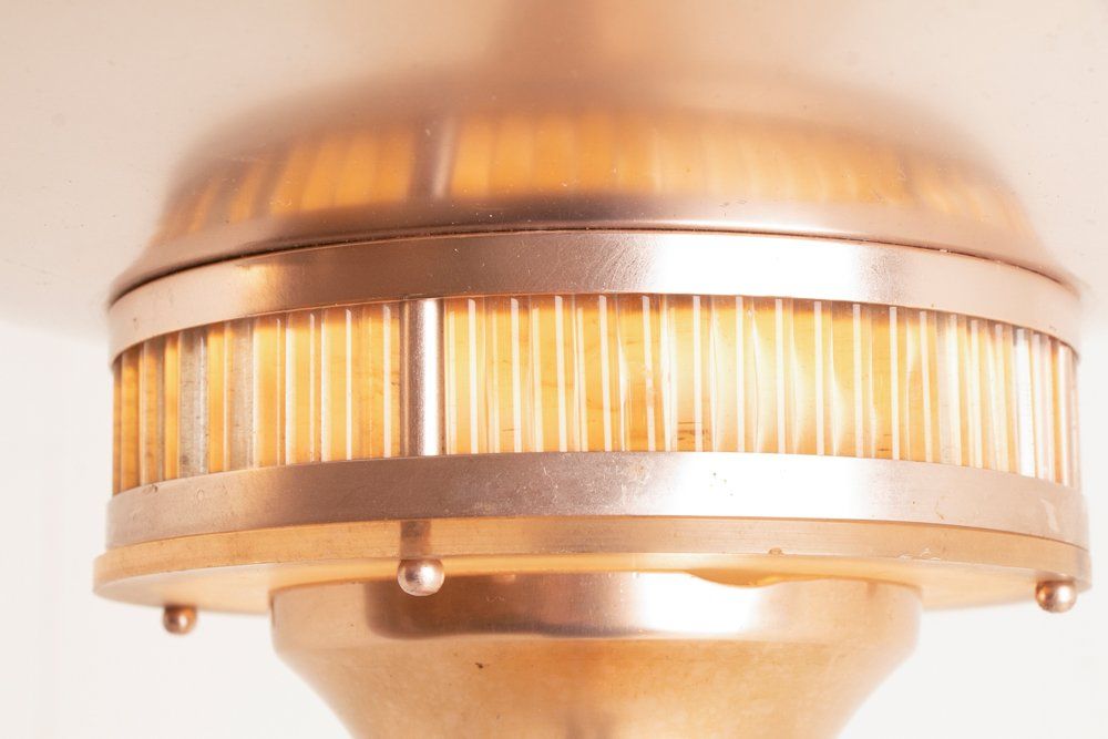 Heals floor lights top