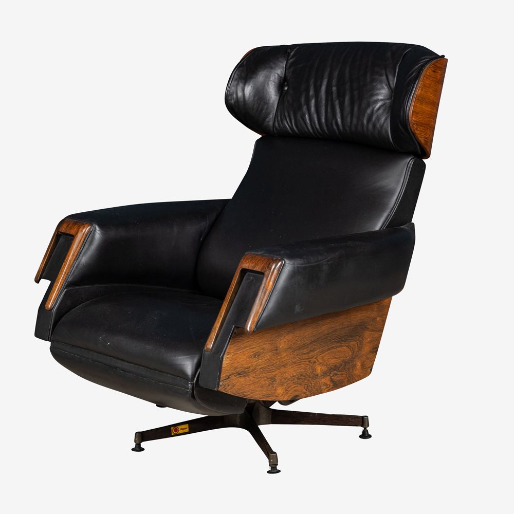 Midcentury Black Leather Recliner by Poltrona Oscar Italy 1965
